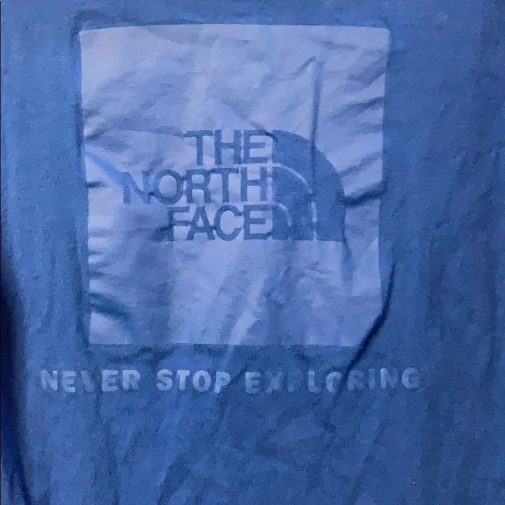 MEN’S Northface XXS Longsleeve Shirt